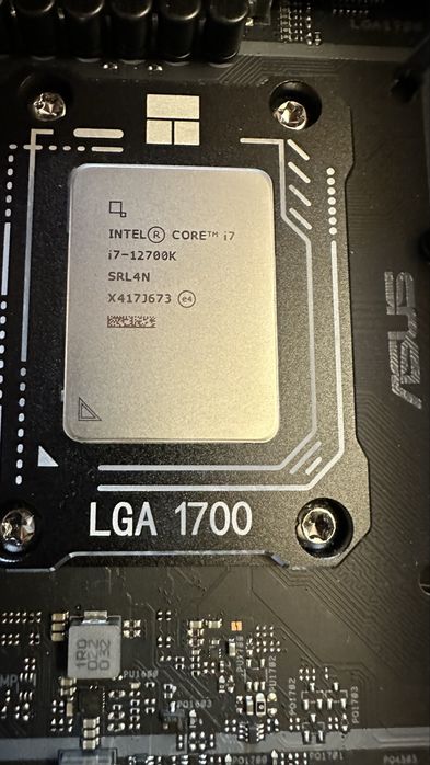 Płyta główna Asus h670 pro intel 12700k ram ddr4 3600