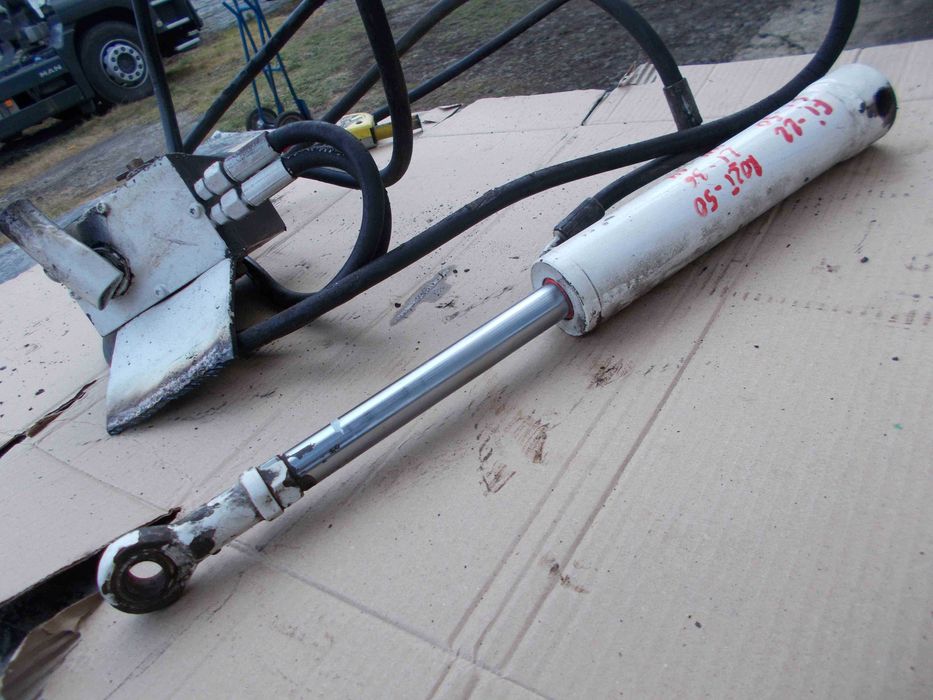 Siłownik hydrauliczny dwustronny pompka wywrot do przyczepki prasa