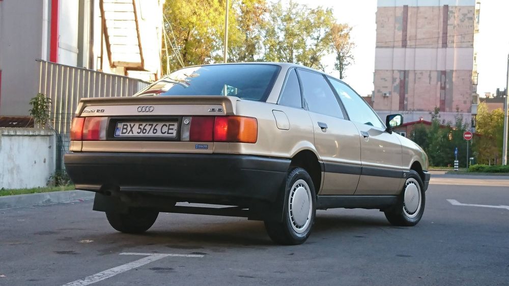 Продам ауді 80 1.8 газ