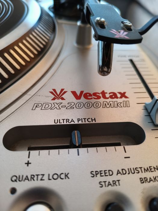 Gramofon Vestax PDX 2000 MK2