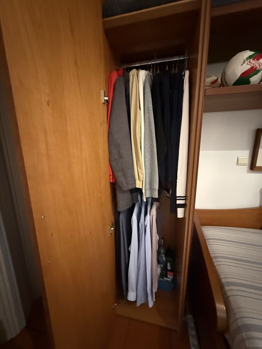 Mobília quarto solteiro, 2 camas, 2 colchões, otimo estado