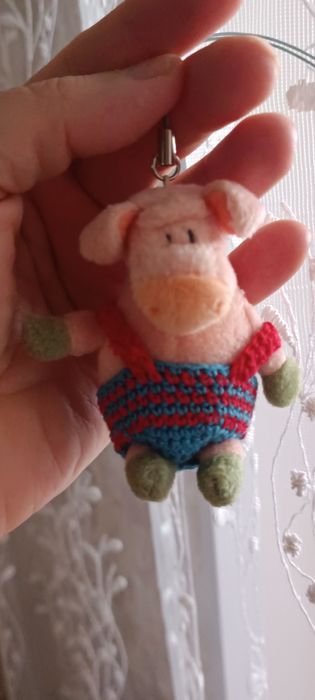 Фирменный брелок