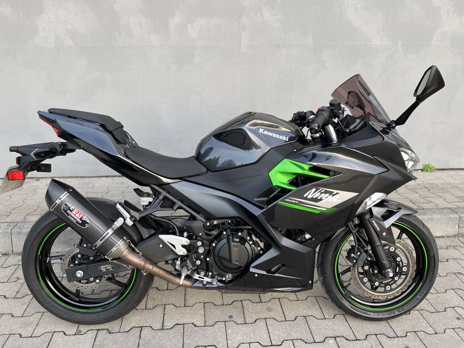 Kawasaki Ninja 400 na A2 Yoshimura