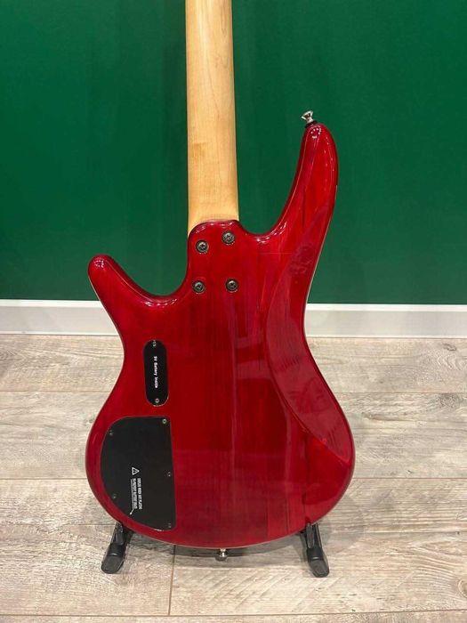 Бас-гитара Ibanez