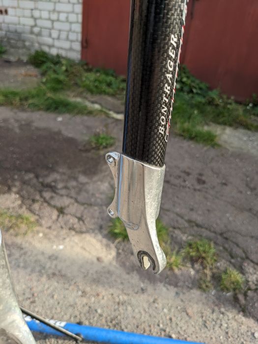 Вилка карбонова ригідна Bontrager SwitchBlade