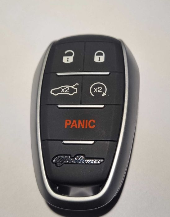 Nowy Oryginalny Kluczyk Alfa Romeo Giulia Stelvio Dorabianie Kodowanie