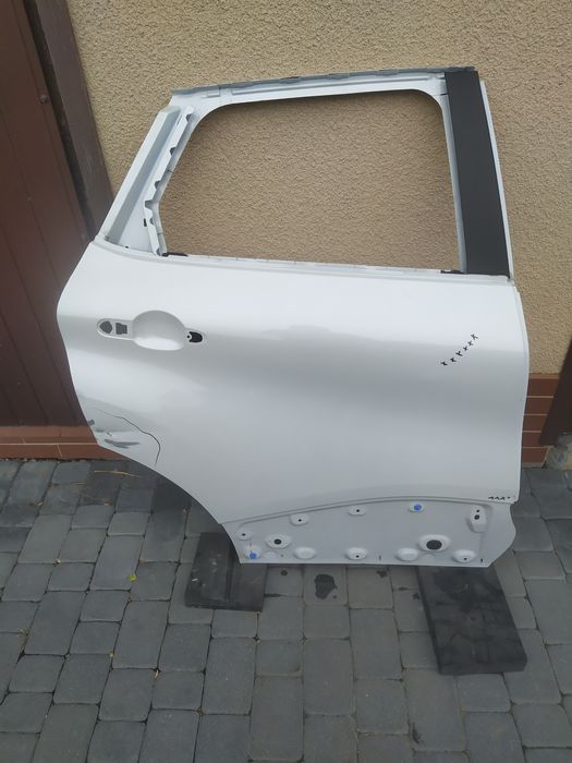 Drzwi prawy tył prawe tylne Renault Captur 13-