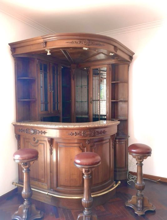 Bar de sala impecavel