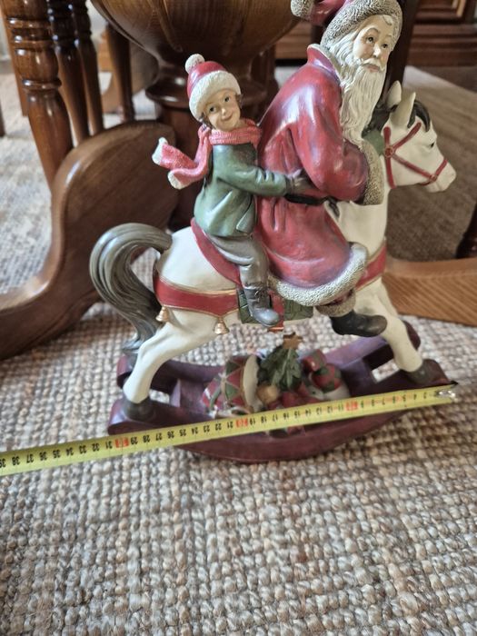 Mikołaj na koniu 30 cm Boże Narodzenie