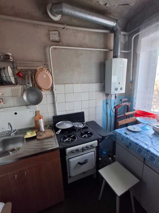 Продається 2-х кім. кв. р-н Червоної ! Сертифікат !