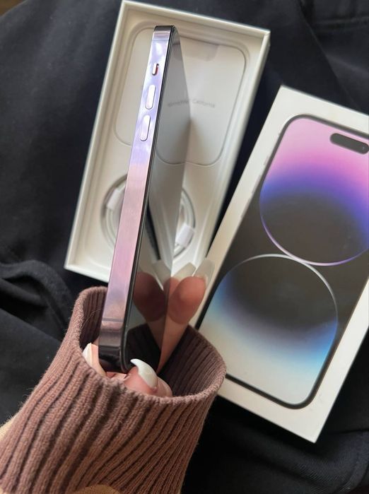 iPhone 14 pro.AKБ 100 %. Всі функції працюють бездоганно.