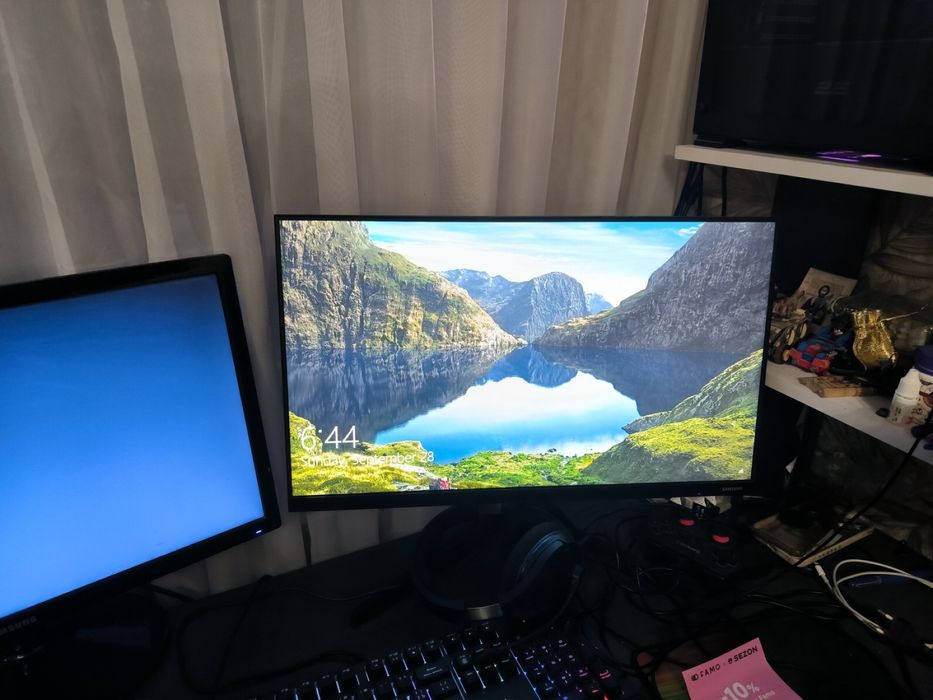 Продам монитор Samsung