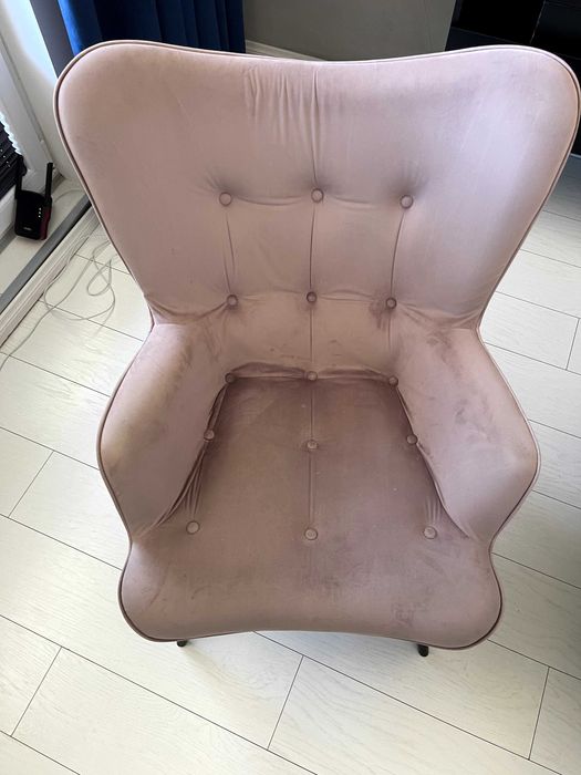 Fotel uszak welurowy VICKY Kare Design różowy