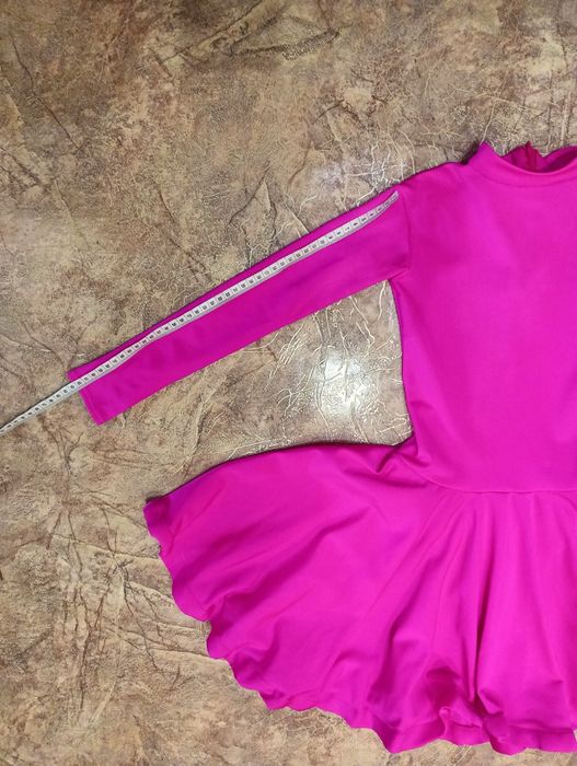 Платте для бальних танців, бейсік