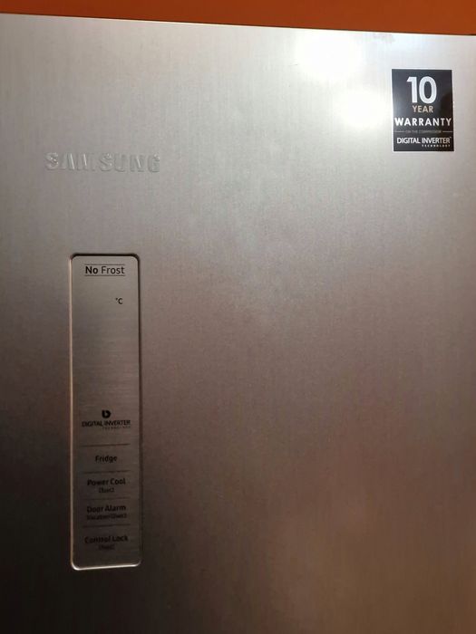 Frigorífico Samsung 387L, como novo