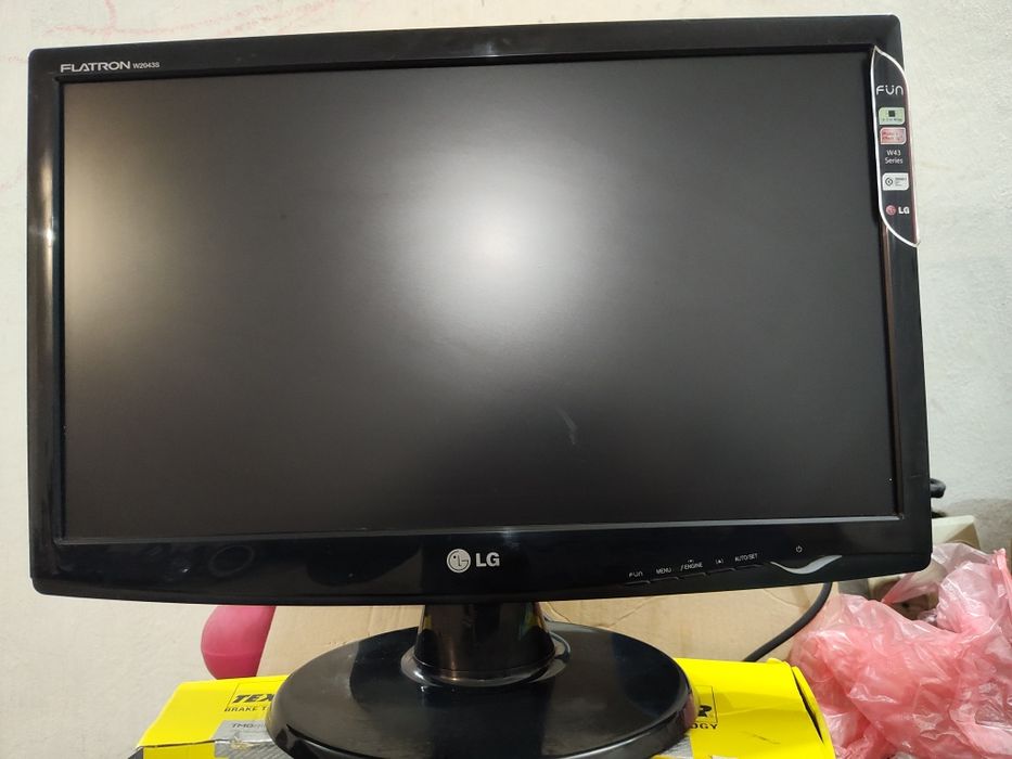 Монітор 20"  LG W2043S