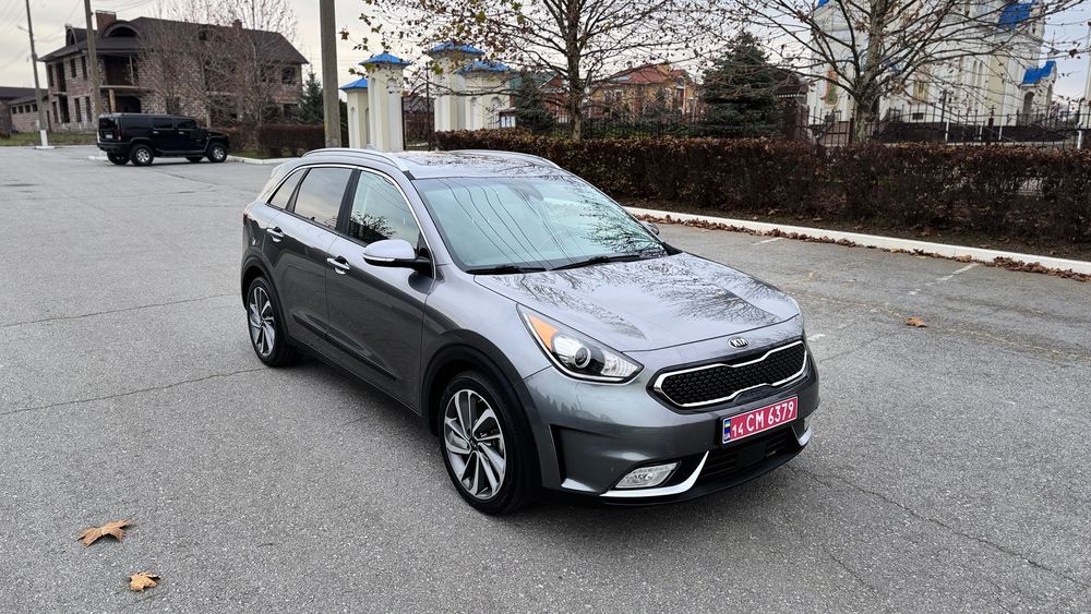 Kia niro touring