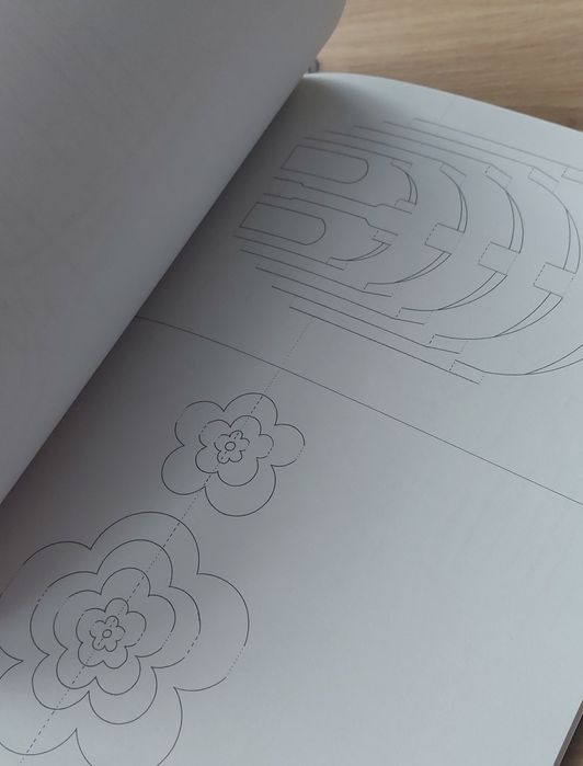 Kartki i wycinanki z papieru