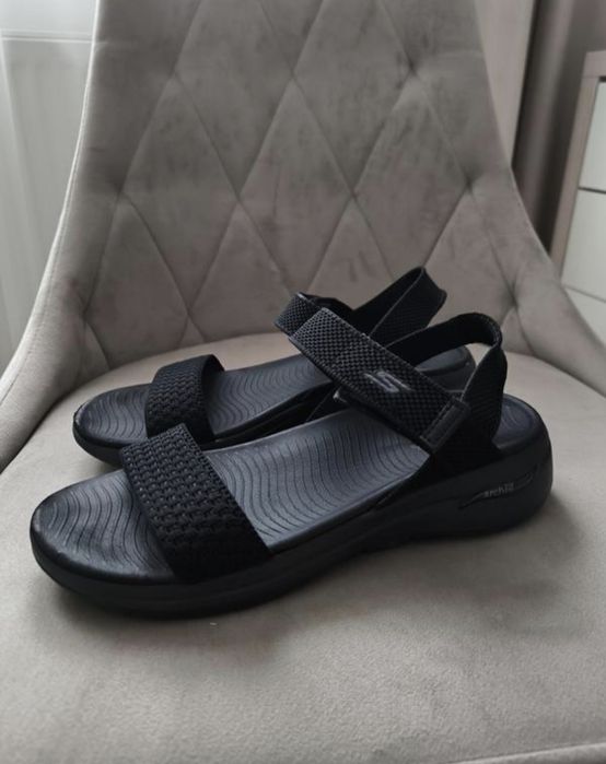 Сандали босоножки skechers arch fit sandal  босоніжки текстиль 39