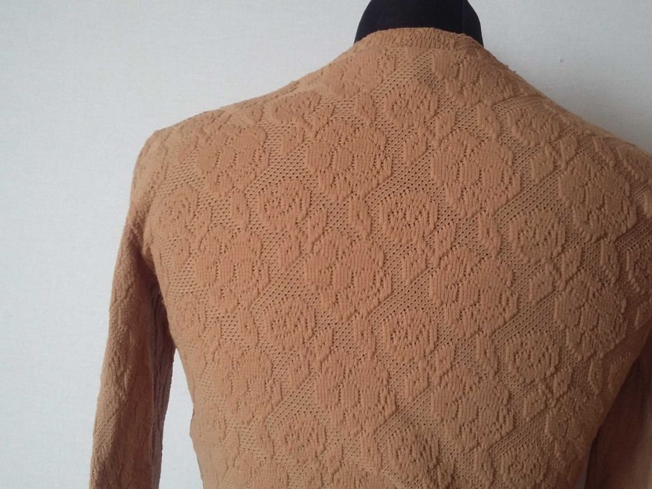 Śliczny krótki sweterek D&G. Dolce & Gabbana. Oryginalny. Stan idealny