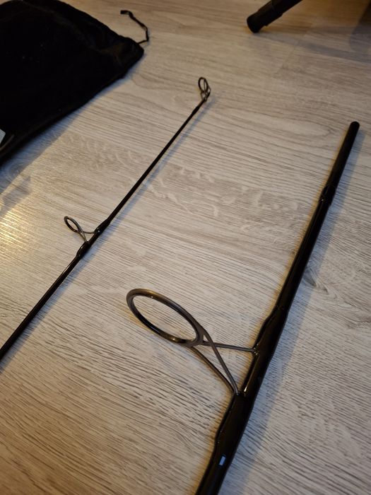 Prologic C3 12ft 3.5lbs