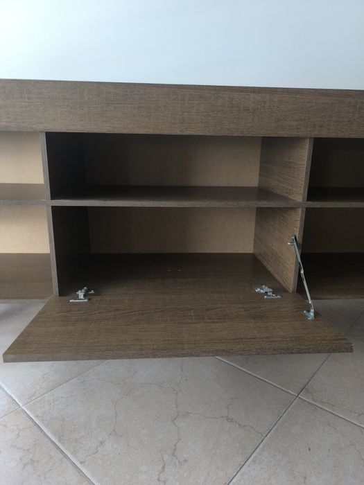 Móvel de TV MOVIFLOR Aarhus 180cm – Nogueira (Com Fatura)