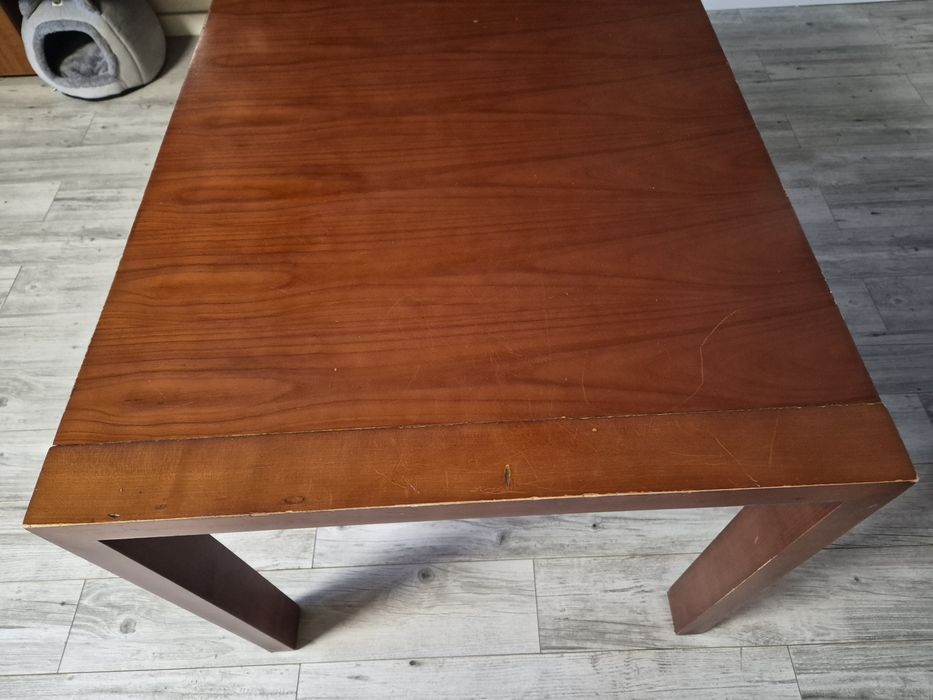 Stół  wymiary 125x80.50 cm