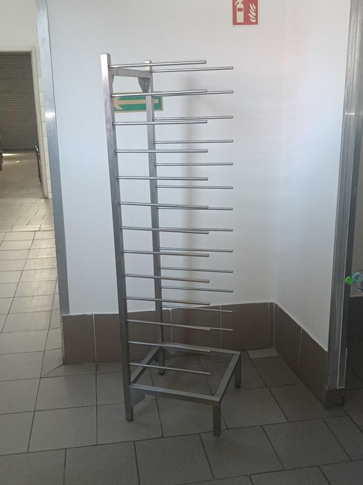 Sprzedam wyposażenie cukierni- piekarni