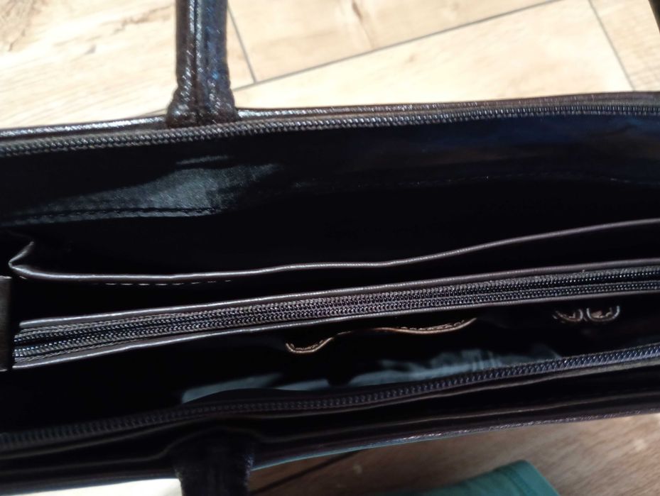 Torba skórzana z paskiem