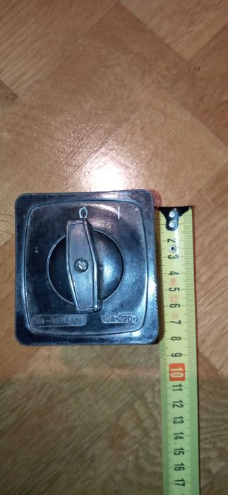 Кулачковий перемикач універсальний ПКУ3-38.