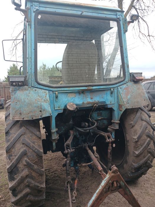 Продам МТЗ-80 з документами в хорошому стані.