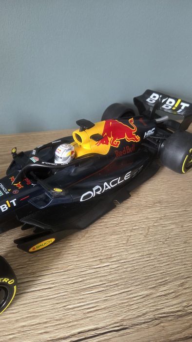 Samochód zdalnie sterowany Rastar 94700 Red Bull Racing F1 1:12