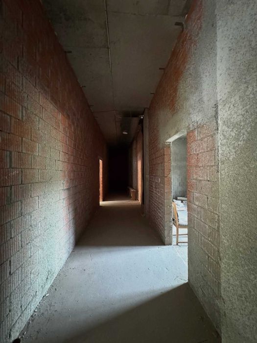 Продається комерційне приміщення в новобудові!