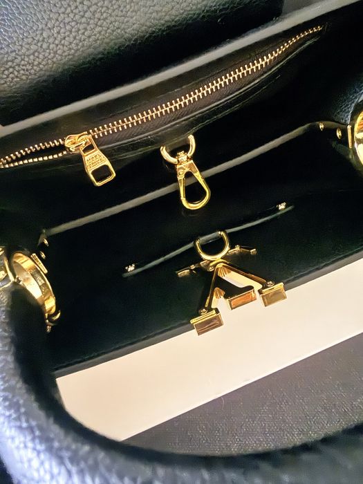 Bolsa LOUIS VUITTON capucines bb