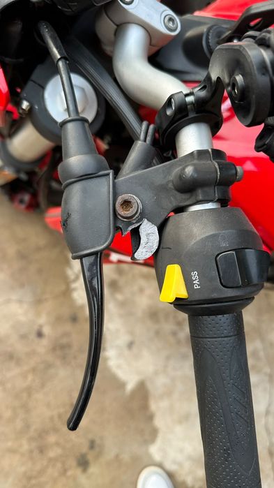 Keeway RKF 125 ( ACIDENTADA )