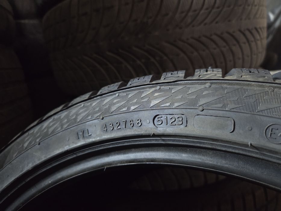 !!!НОВІ!!! Шини зимові 275 35 r 21 Nokian Tesla model Y gtyres