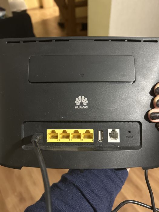 Router huawei B525s 23 a