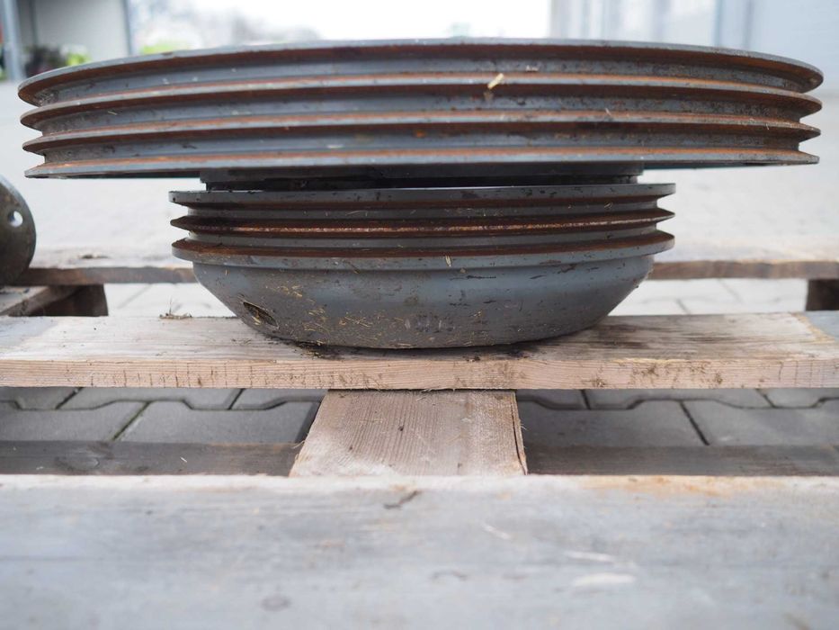 Claas Lexion - przekładnia redukcyjna bębna mółcącego