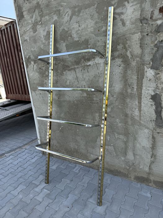 Продам обладнання для промислового  магазина