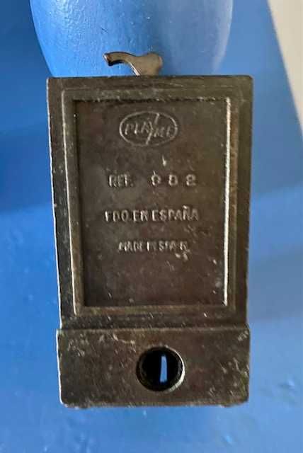 Afias metálicos de coleção