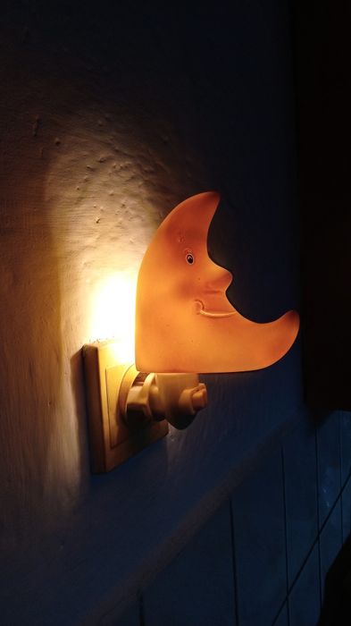 Kinkiet lampka księżyc