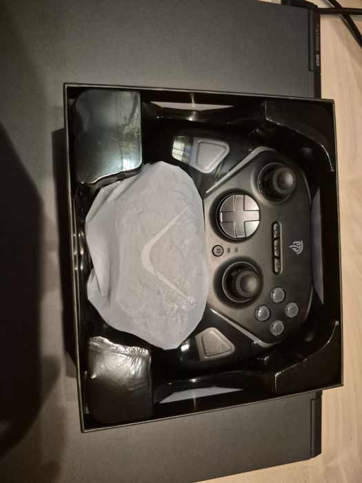 Геймпатд D10 Multiplatform Gaming Controller