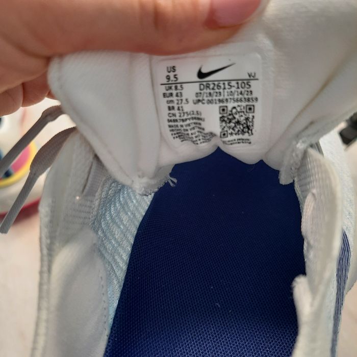 Оригінальні чоловічі кросівки Nike INVINCIBLE 3 DR2615-105