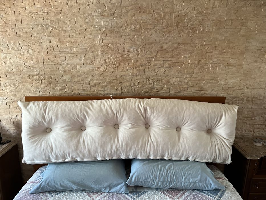 Almofada/ Travesseiro de cama-sofa