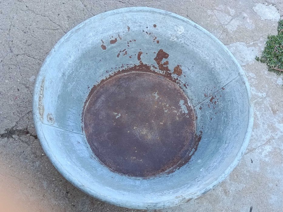 Alguidar grande bacia banheira antiga em chapa zinco latão