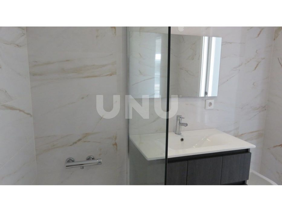 T3 com garagem em Santa Marta Corroios