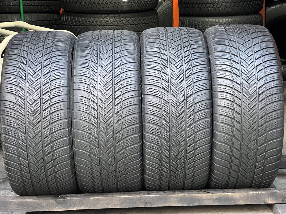 Шины зимние 255/50/R18 Bridgestone Blizzak LM-001