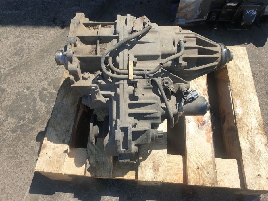 Роздатка з АКПП Nissan Navara D40 Pathfinder R51 2.5 dci YD25