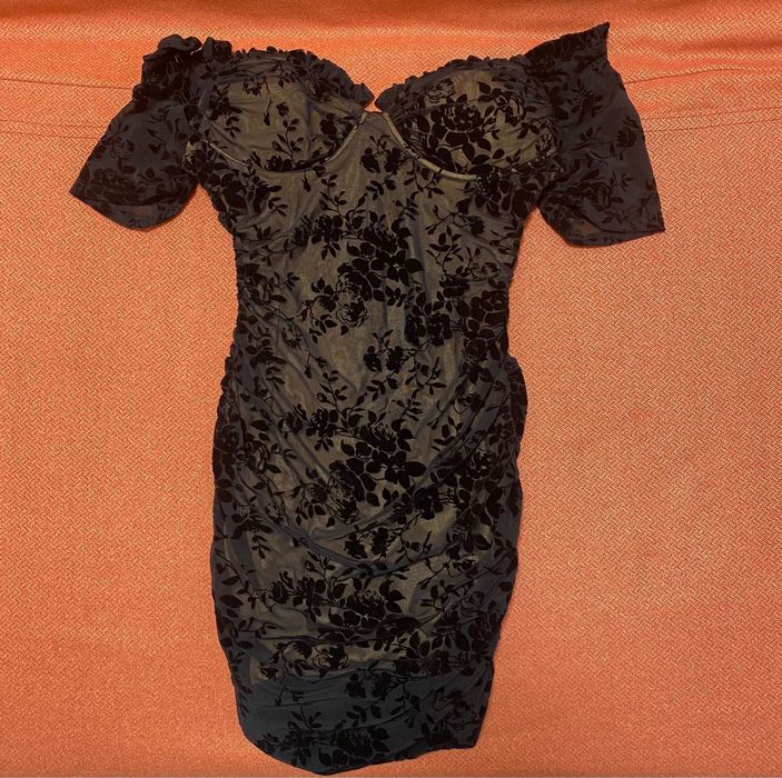 Vestido de baile manga curta