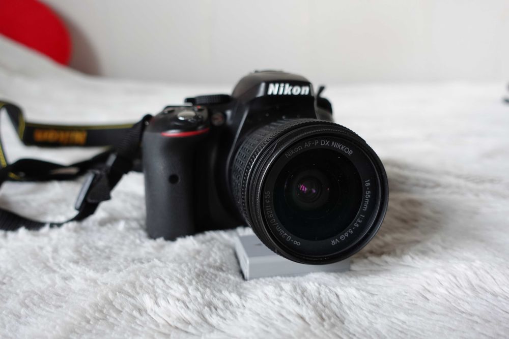 Nikon D5300 + 50mm 1.8 + 18-55 + lampa | Niski przebieg | Zestaw